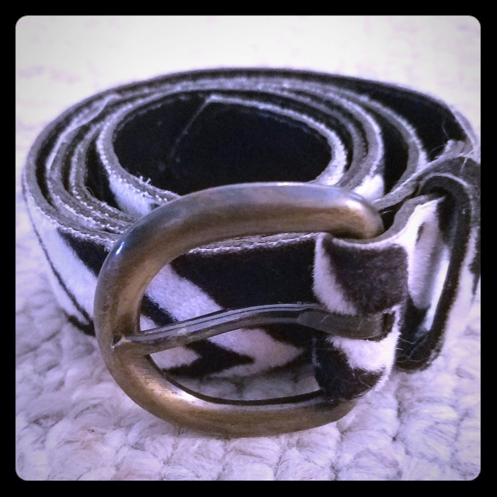 Vintsge zebra print belt